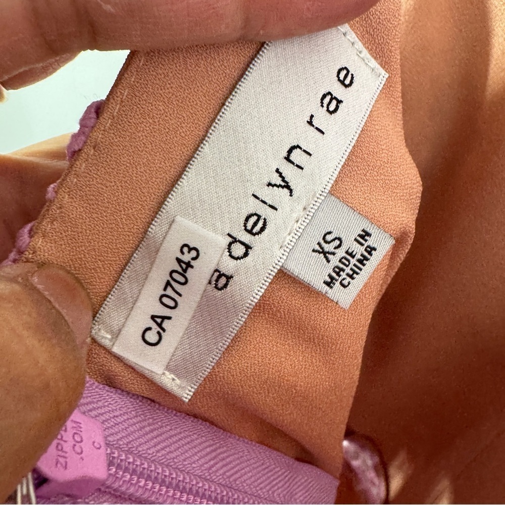 Adelyn Rae Sleeveless Floral Crochet Overlay Nude Lining Lavender Lace Romper XS - Picture 10 of 14